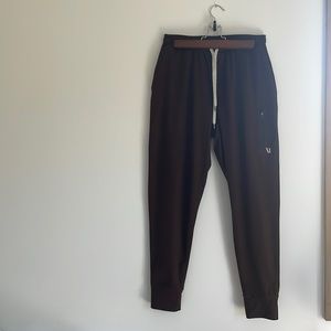 Vuori Medium Sunday Performance Jogger, Oxblood